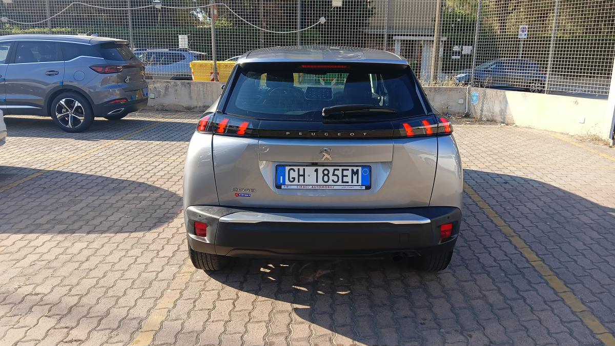 Peugeot 2008 1.2 PureTech 100CV 5p